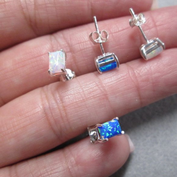 Beautiful 925 Sterling Small OPAL Stud Earrings> 2 Fiery Colors to Choose From - Picture 5 of 8